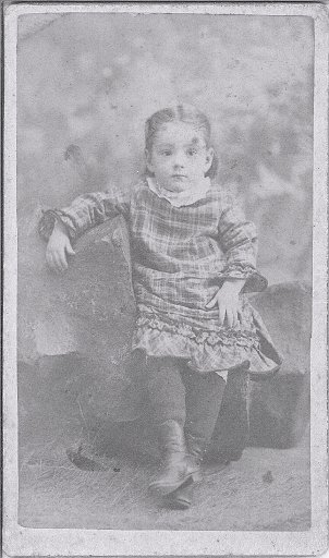 Nellie Bray Hollenbeck.  Photographer is H.S. Bigelow, Front